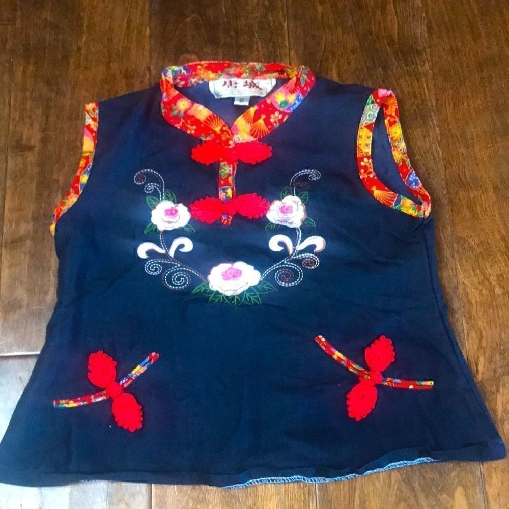 Eastern Collection dark blue embroidered floral sleeveless top, size 6